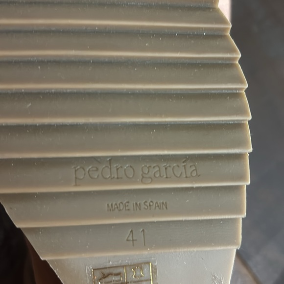 NWOT Pedro Garcia™ Fabia Clogs are something which you can wear with anything - Picture 3 of 3